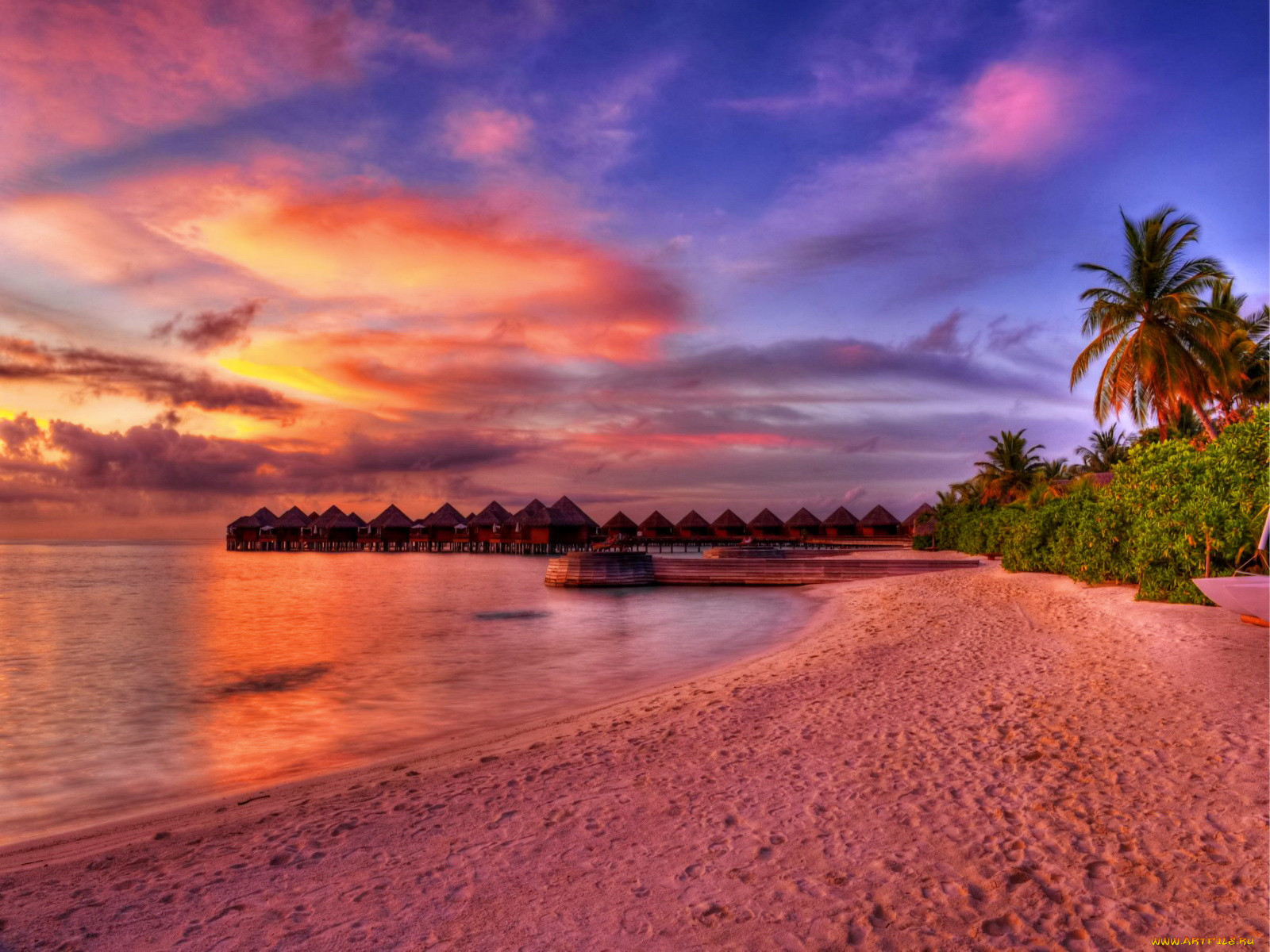 Обои Maldives-place for romantics Природа Тропики, обои для рабочего стола,  фотографии maldives, place, for, romantics, природа, тропики, океан, пляж,  пальмы, бунгало, мальдивы Обои для рабочего стола, скачать обои картинки  заставки на рабочий